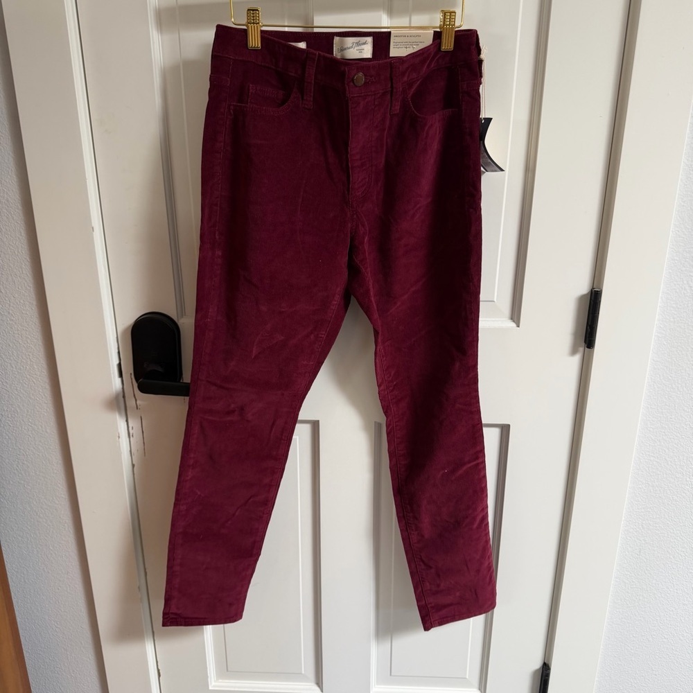 Universal Threads Women's Burgundy Corduroy Pants - Picture 4 of 7
